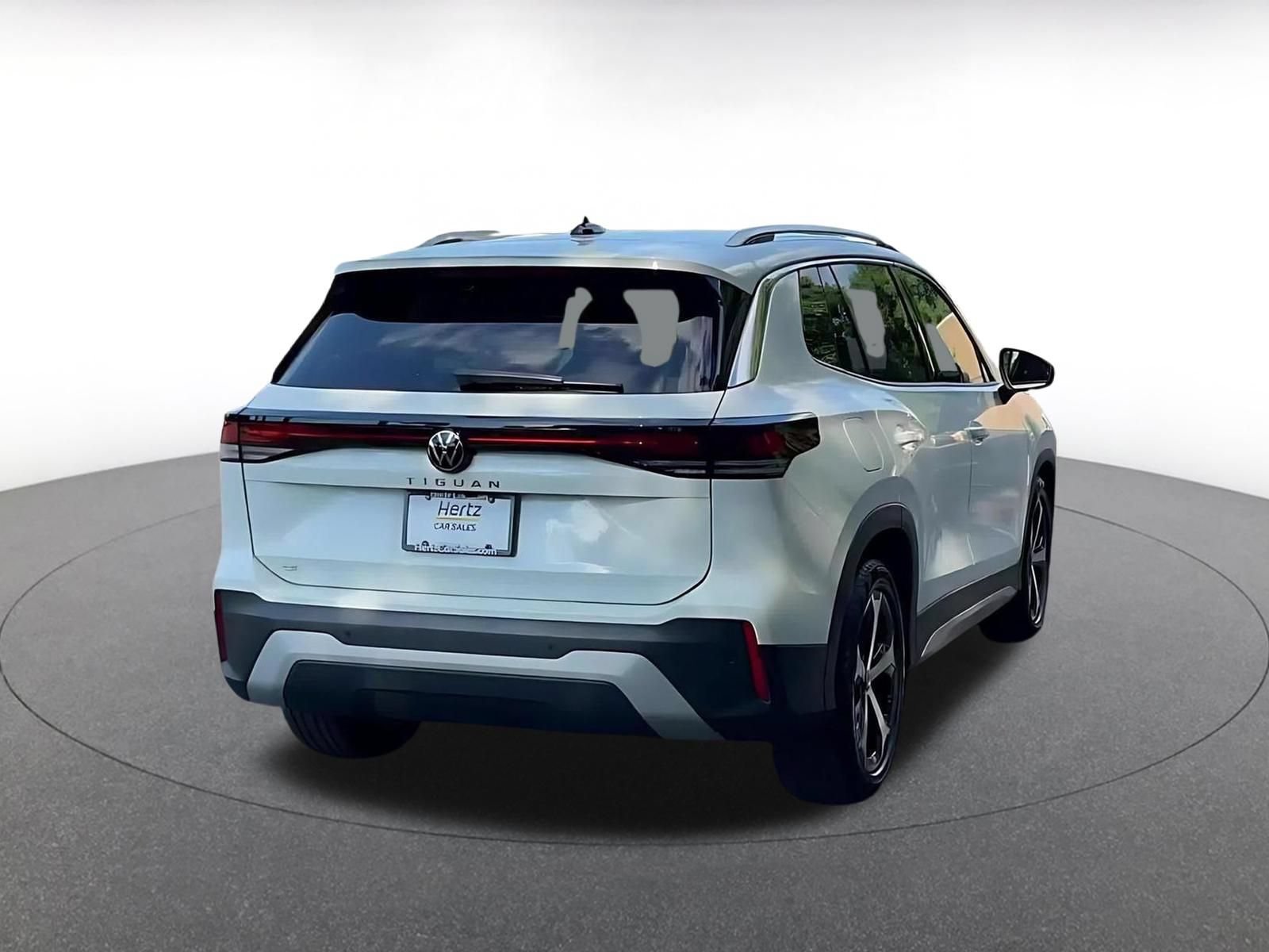 Thumbnail: 2026 Volkswagen Tiguan - 13