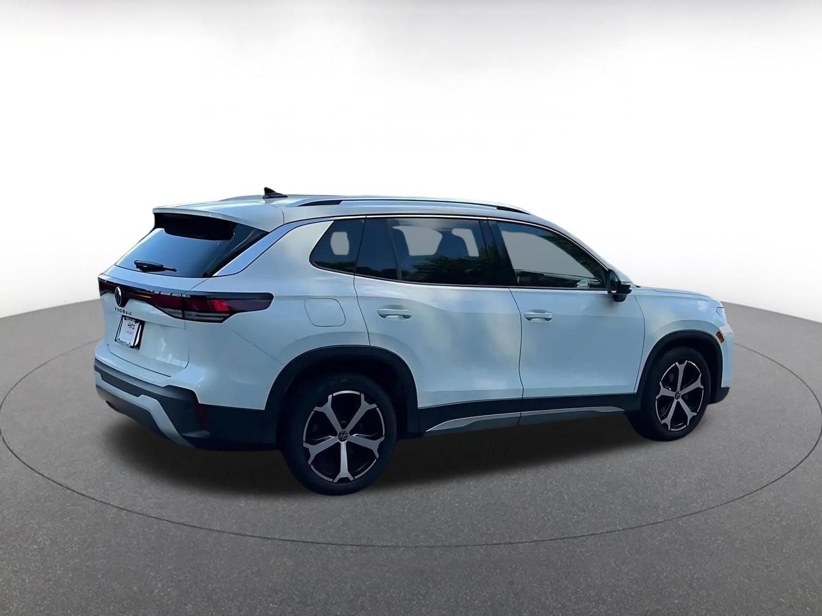 Thumbnail: 2026 Volkswagen Tiguan - 6