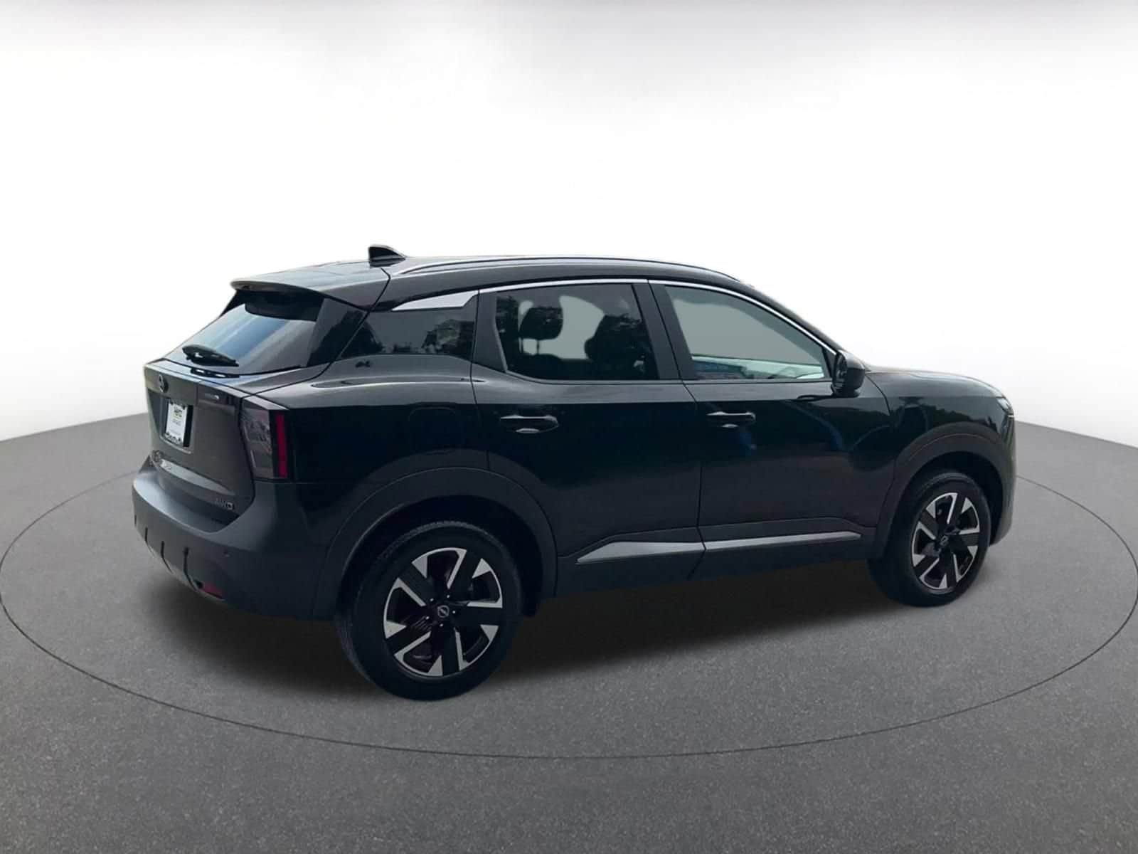 Thumbnail: 2026 Nissan Kicks - 14