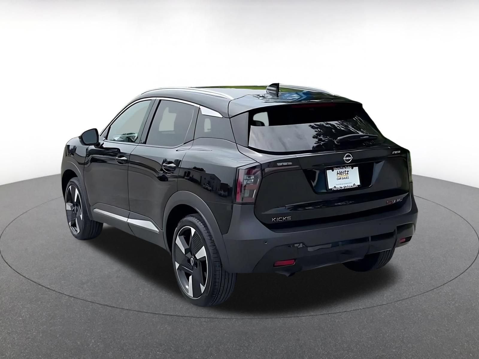 Thumbnail: 2026 Nissan Kicks - 10