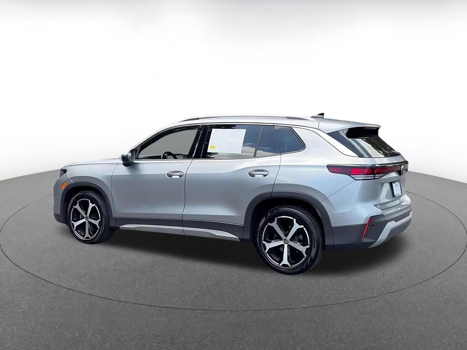 Thumbnail: 2026 Volkswagen Tiguan - 9