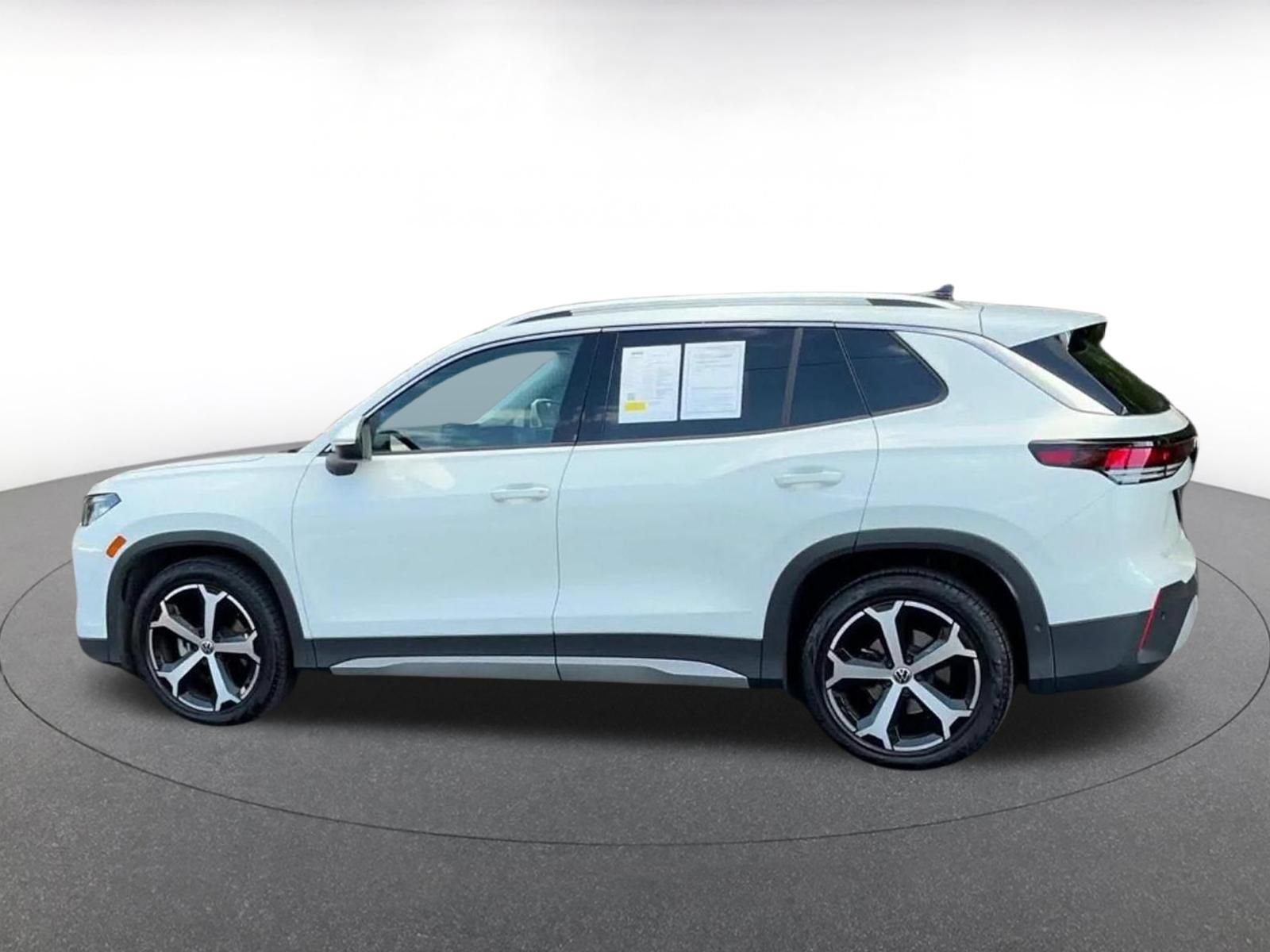 Thumbnail: 2026 Volkswagen Tiguan - 9