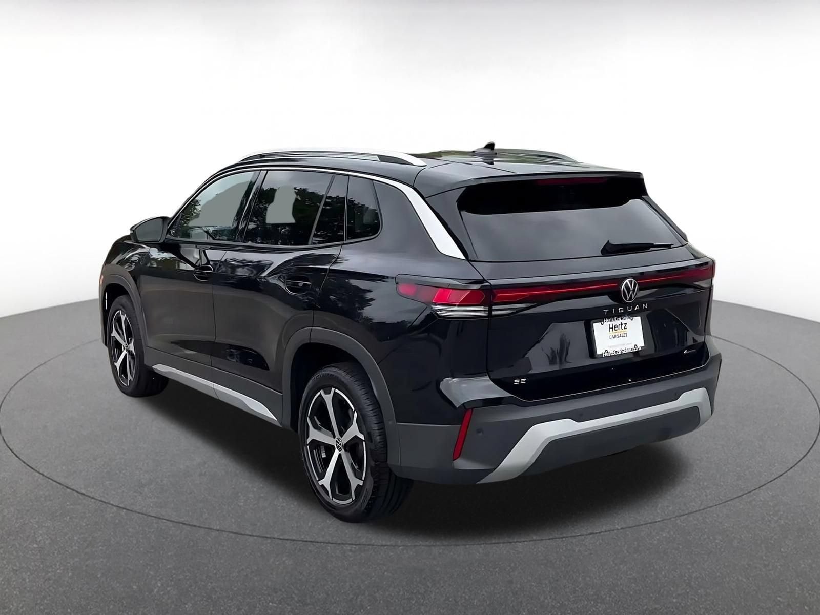 Thumbnail: 2026 Volkswagen Tiguan - 10