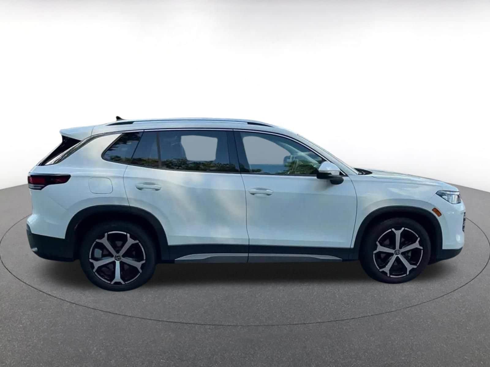 Thumbnail: 2026 Volkswagen Tiguan - 7