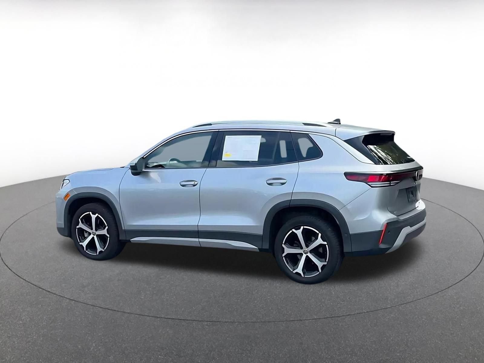 Thumbnail: 2026 Volkswagen Tiguan - 9