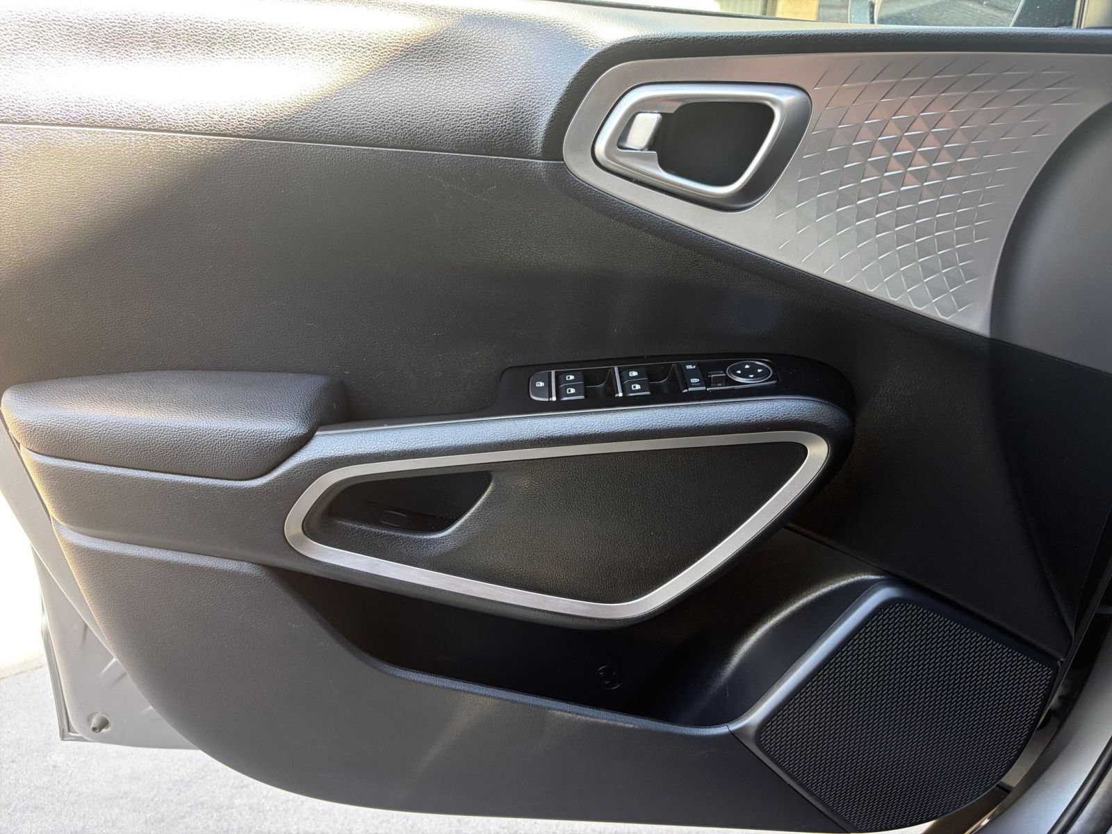 Thumbnail: 2025 Kia Soul - 21