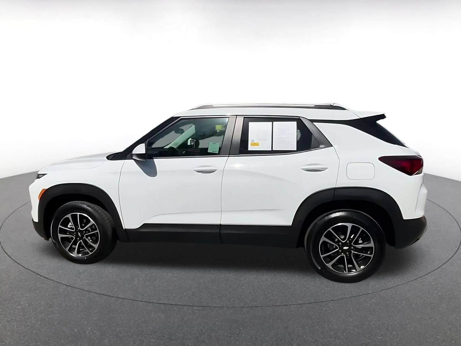 Thumbnail: 2025 Chevrolet TrailBlazer - 8