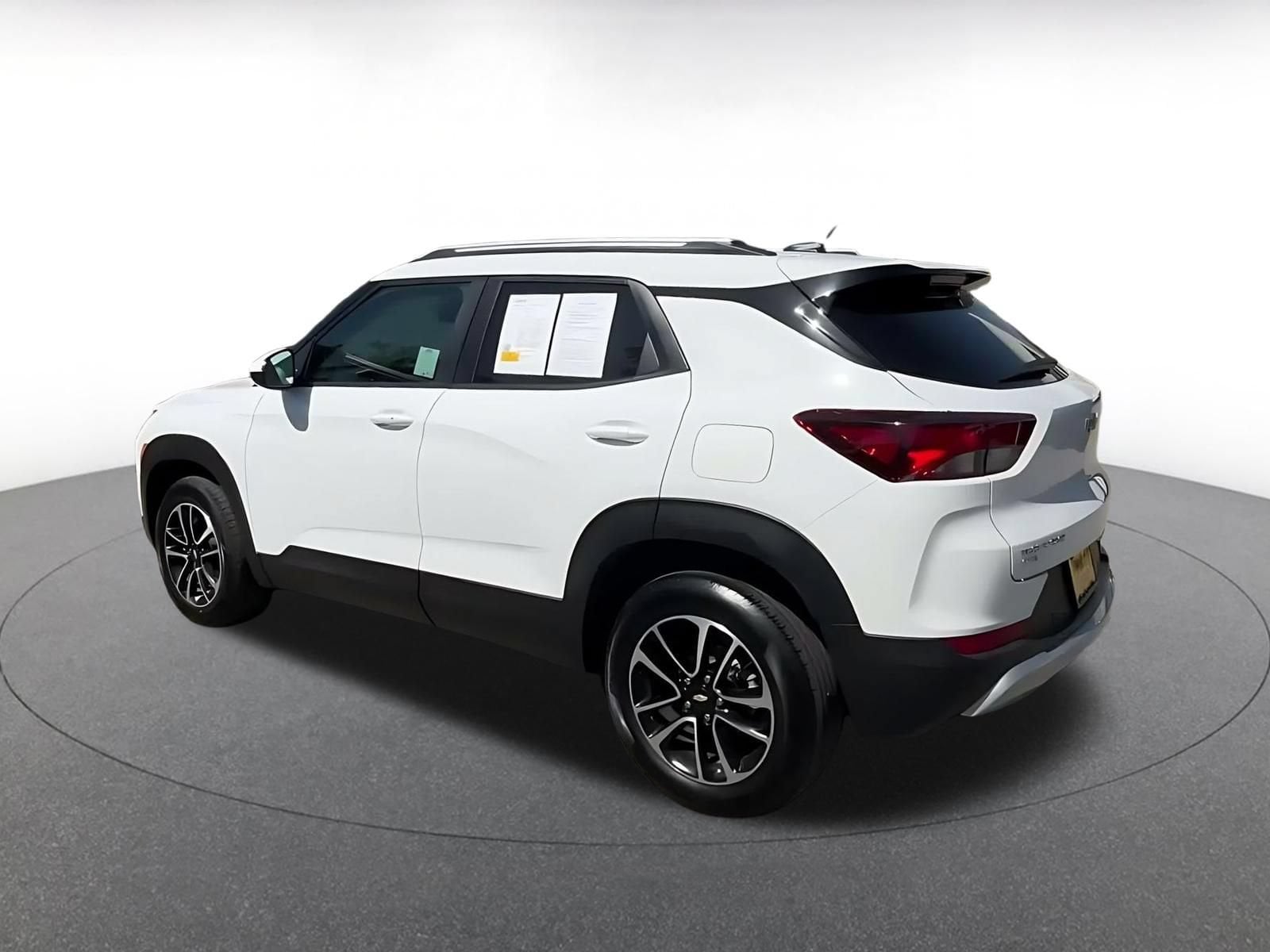 Thumbnail: 2025 Chevrolet TrailBlazer - 9