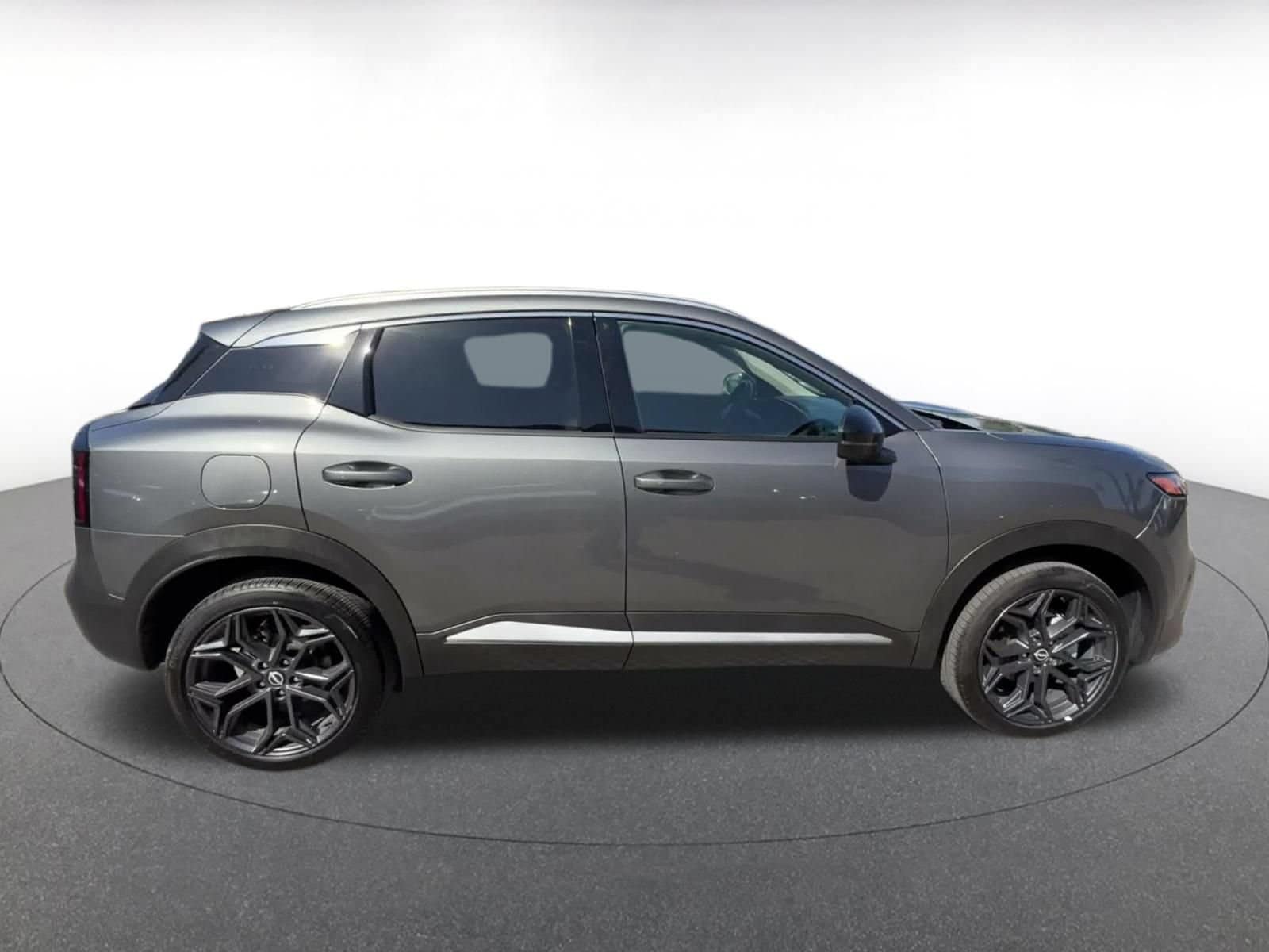 Thumbnail: 2026 Nissan Kicks - 15