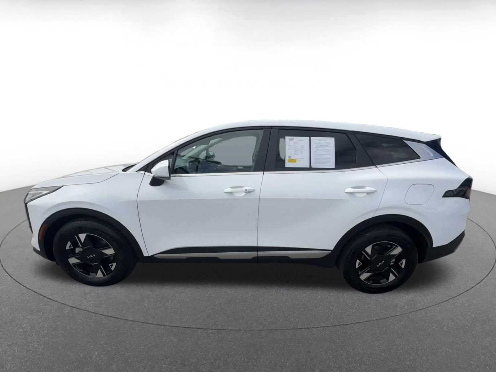 Thumbnail: 2026 Kia Sportage - 8