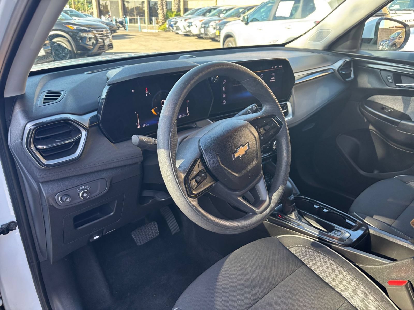 Thumbnail: 2025 Chevrolet TrailBlazer - 32