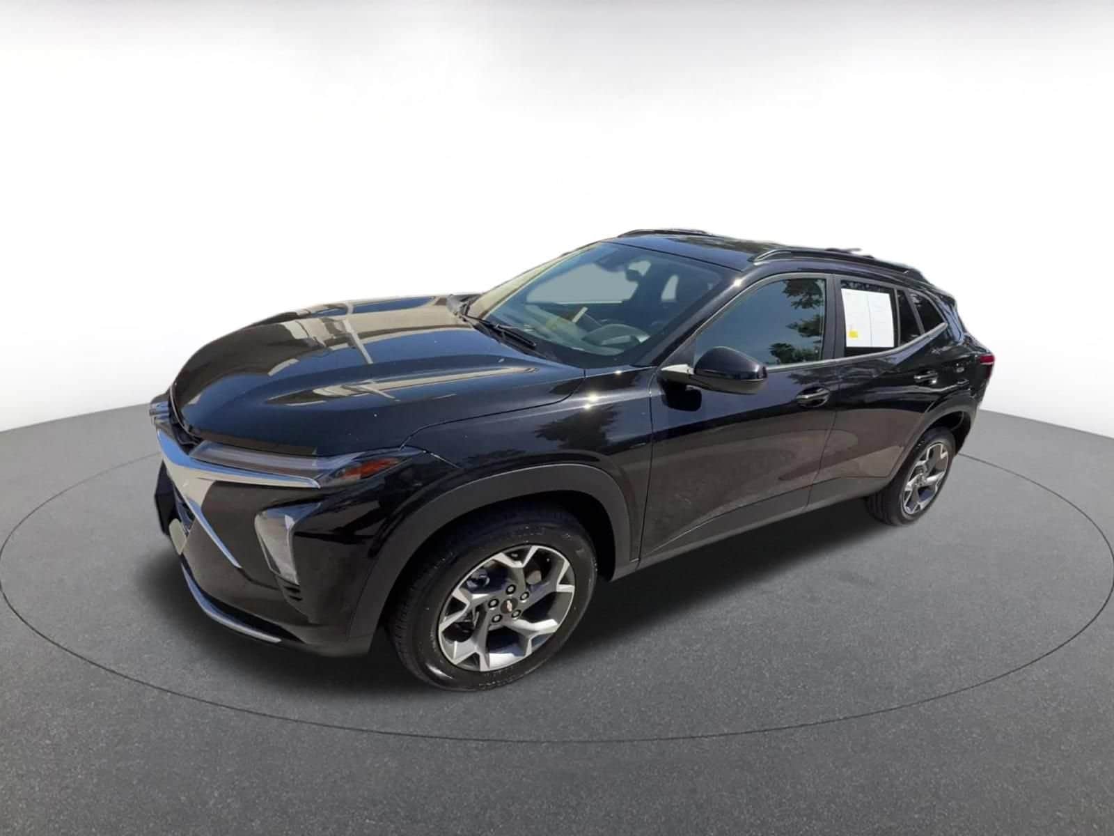 Thumbnail: 2025 Chevrolet Trax - 7