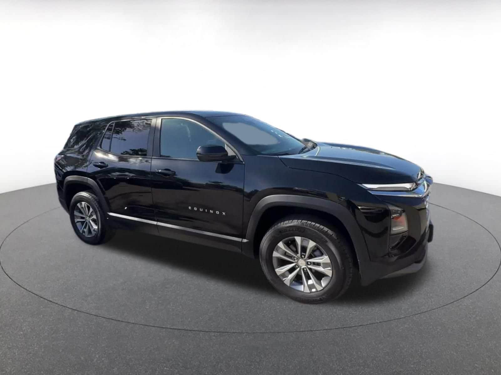 Thumbnail: 2025 Chevrolet Equinox - 2