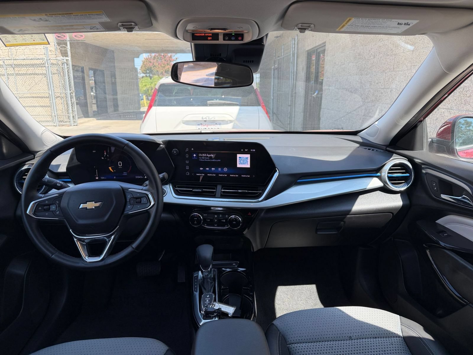 Thumbnail: 2025 Chevrolet Trax - 31