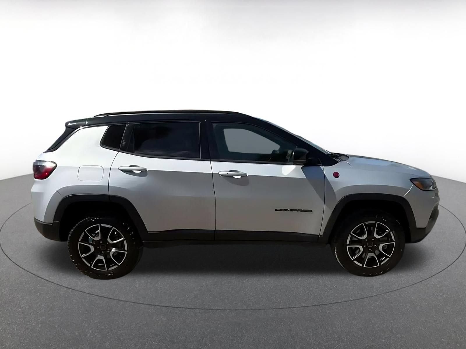 Thumbnail: 2025 Jeep Compass - 15