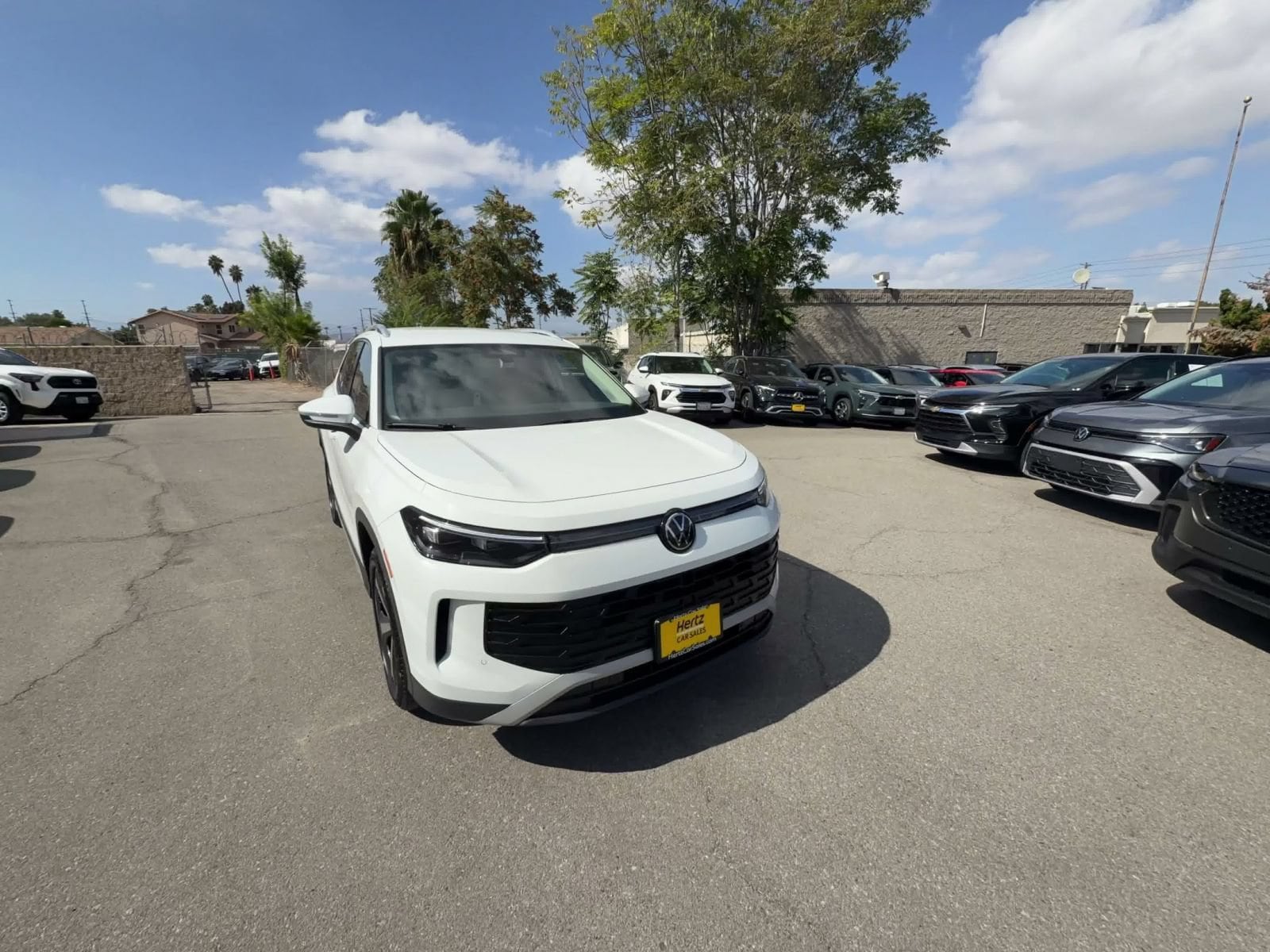 Thumbnail: 2026 Volkswagen Tiguan - 3