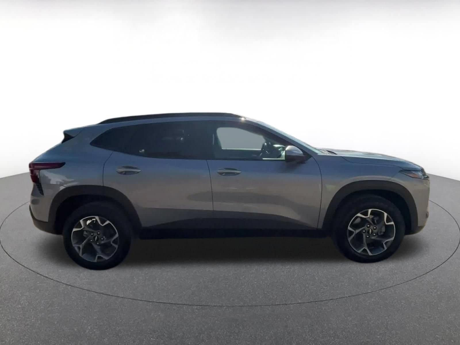 Thumbnail: 2025 Chevrolet Trax - 15
