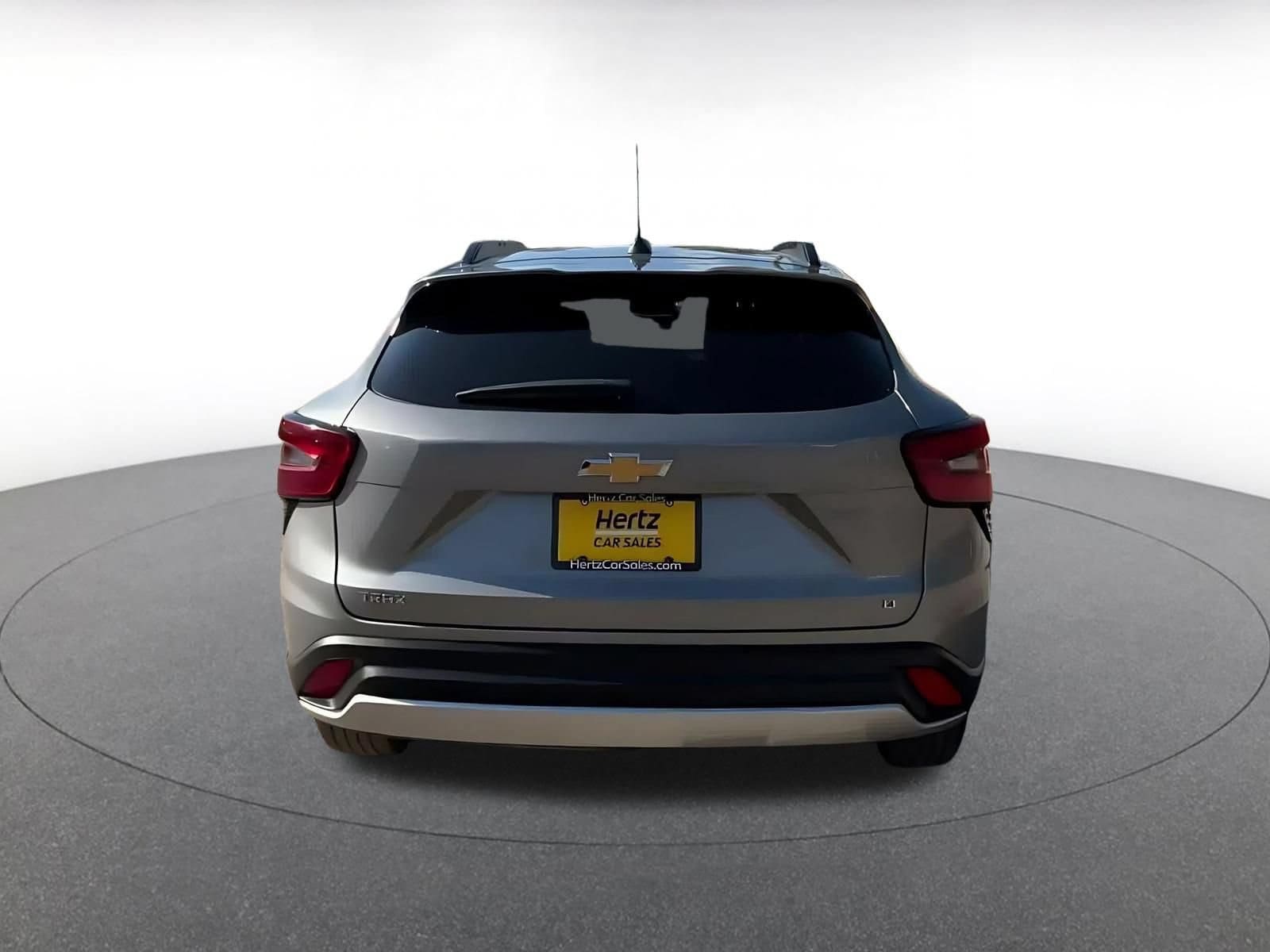 Thumbnail: 2025 Chevrolet Trax - 12
