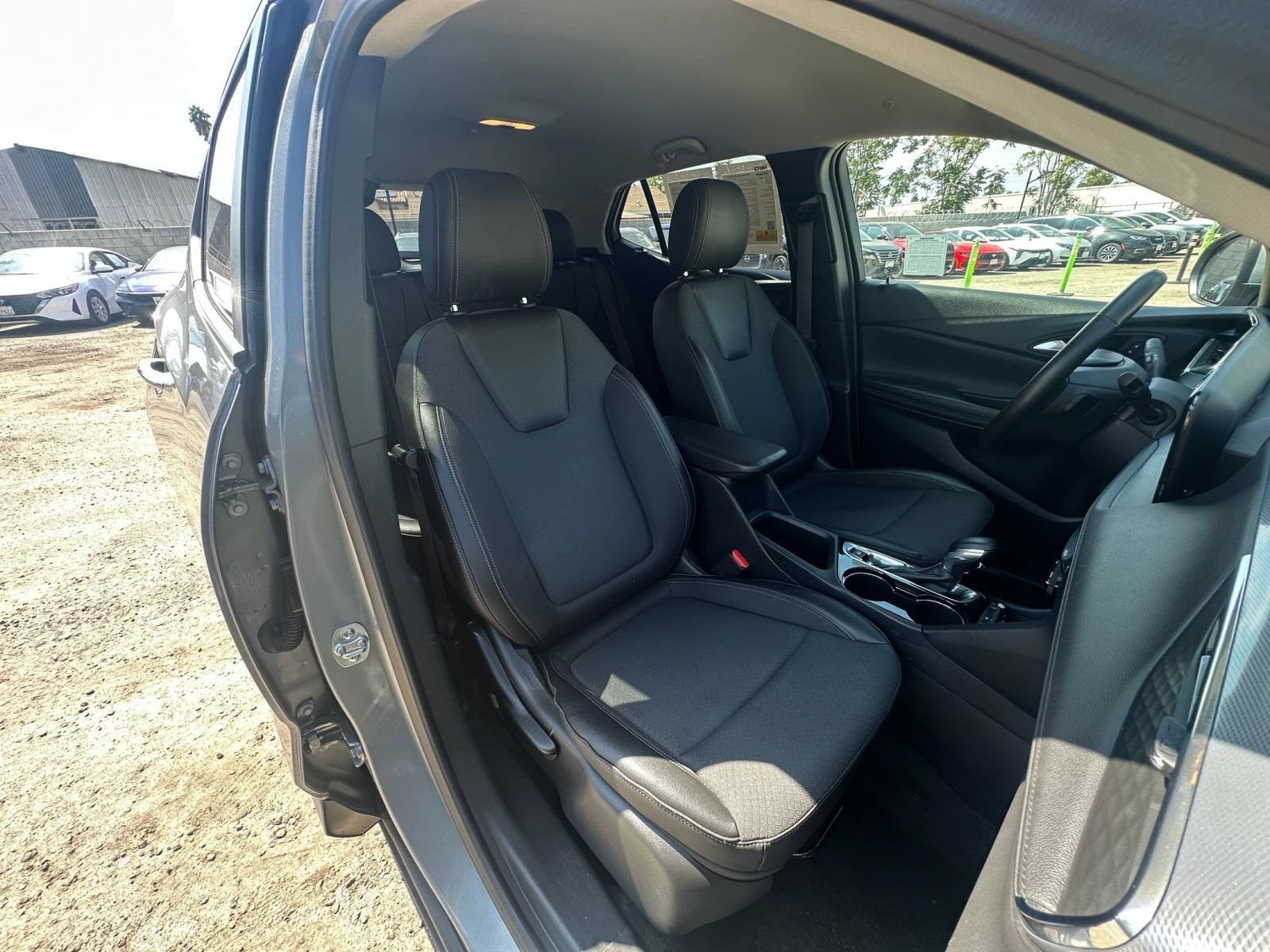 Thumbnail: 2025 Buick Encore GX - 34