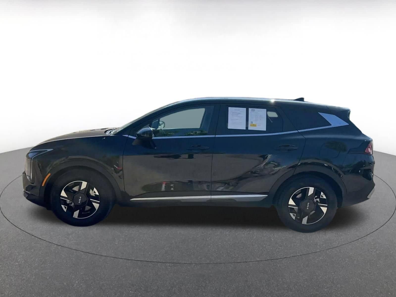 Thumbnail: 2026 Kia Sportage - 8