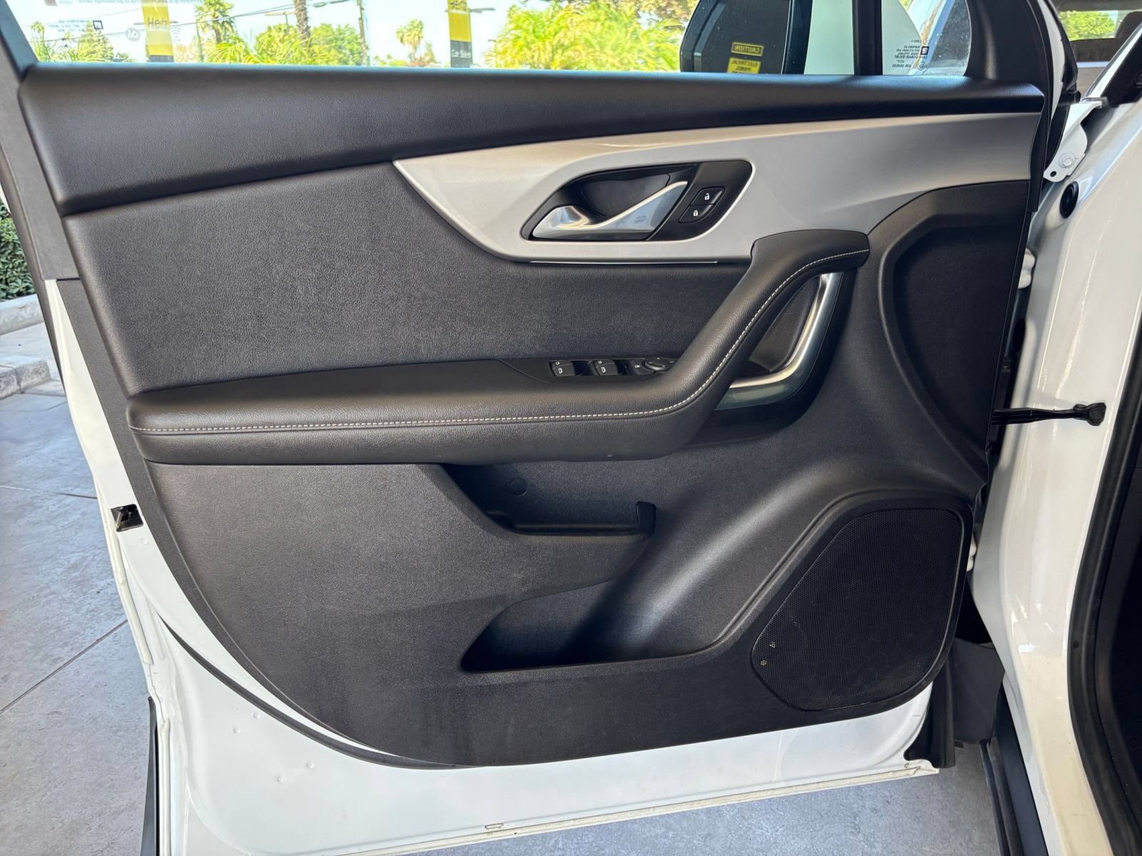 Thumbnail: 2025 Chevrolet Blazer - 18