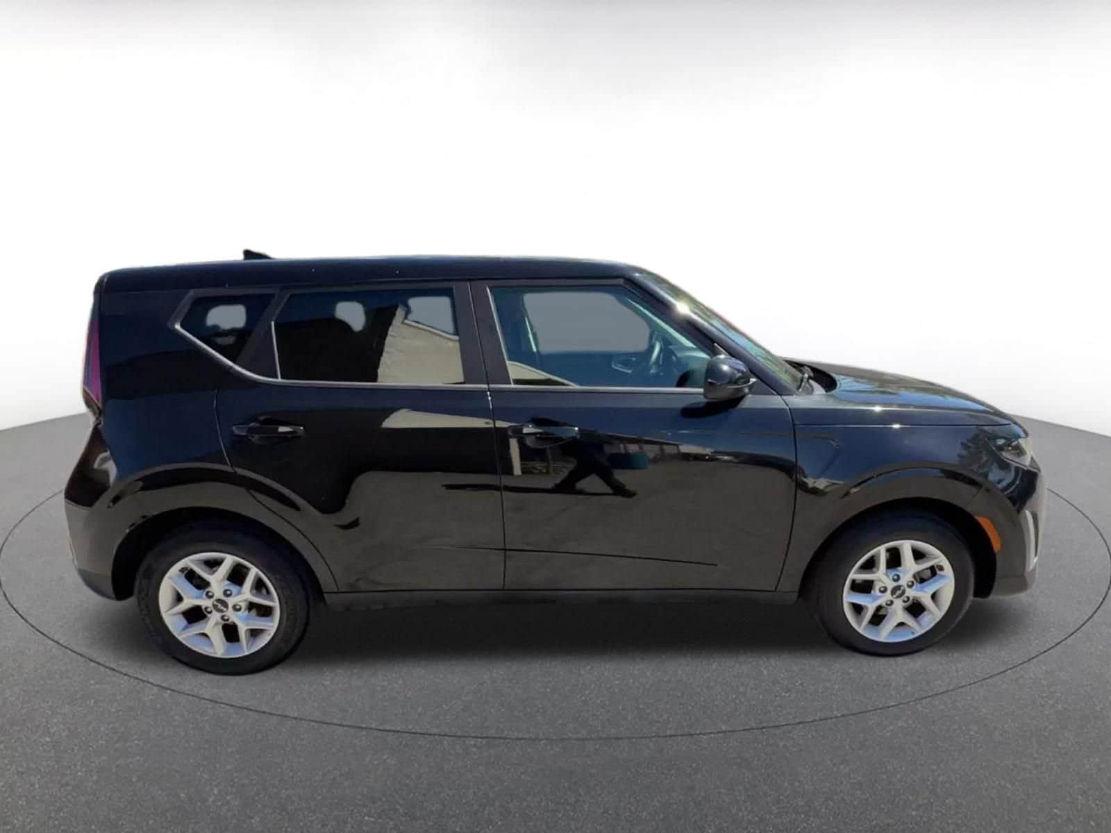 Thumbnail: 2025 Kia Soul - 15