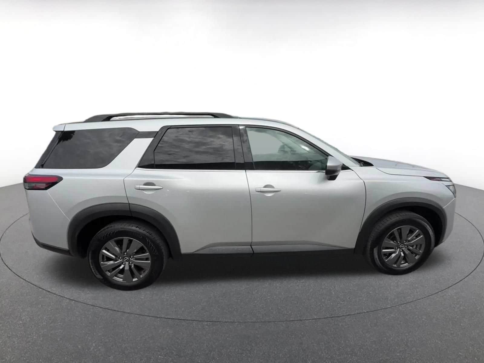 Thumbnail: 2025 Nissan Pathfinder - 15
