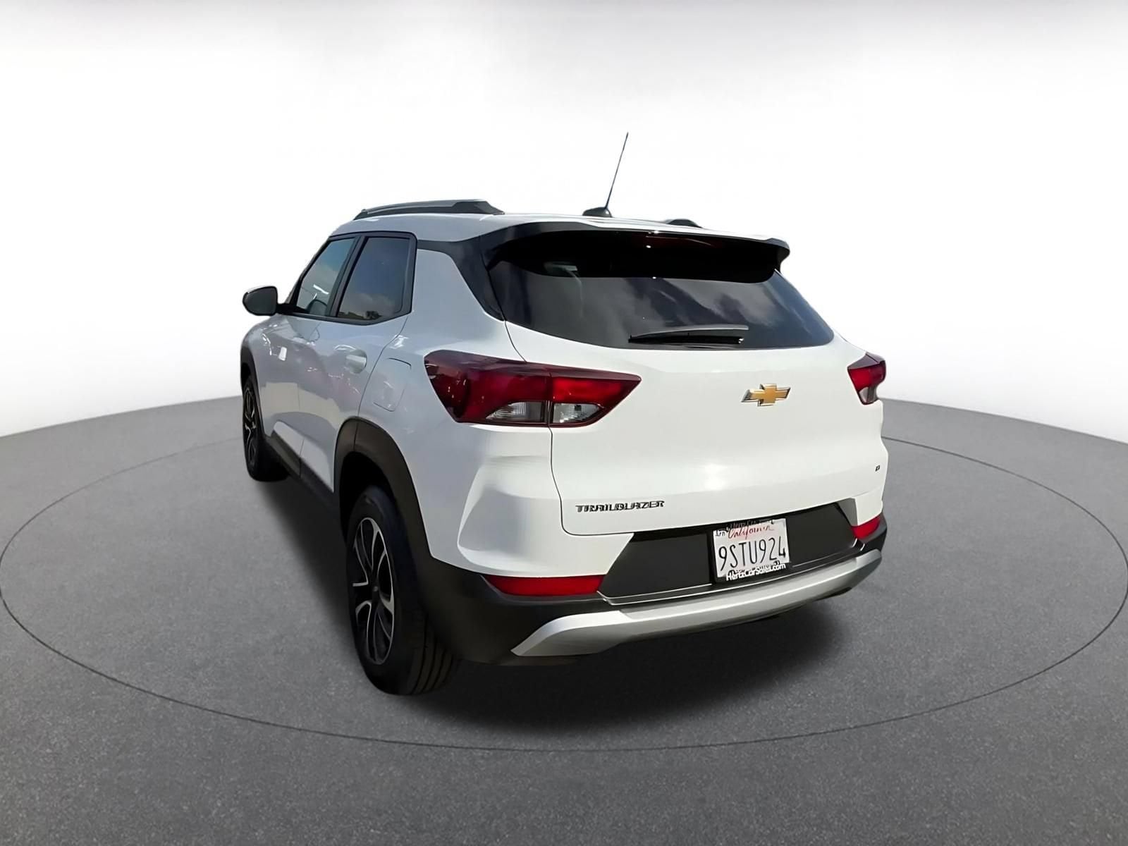 Thumbnail: 2025 Chevrolet TrailBlazer - 10