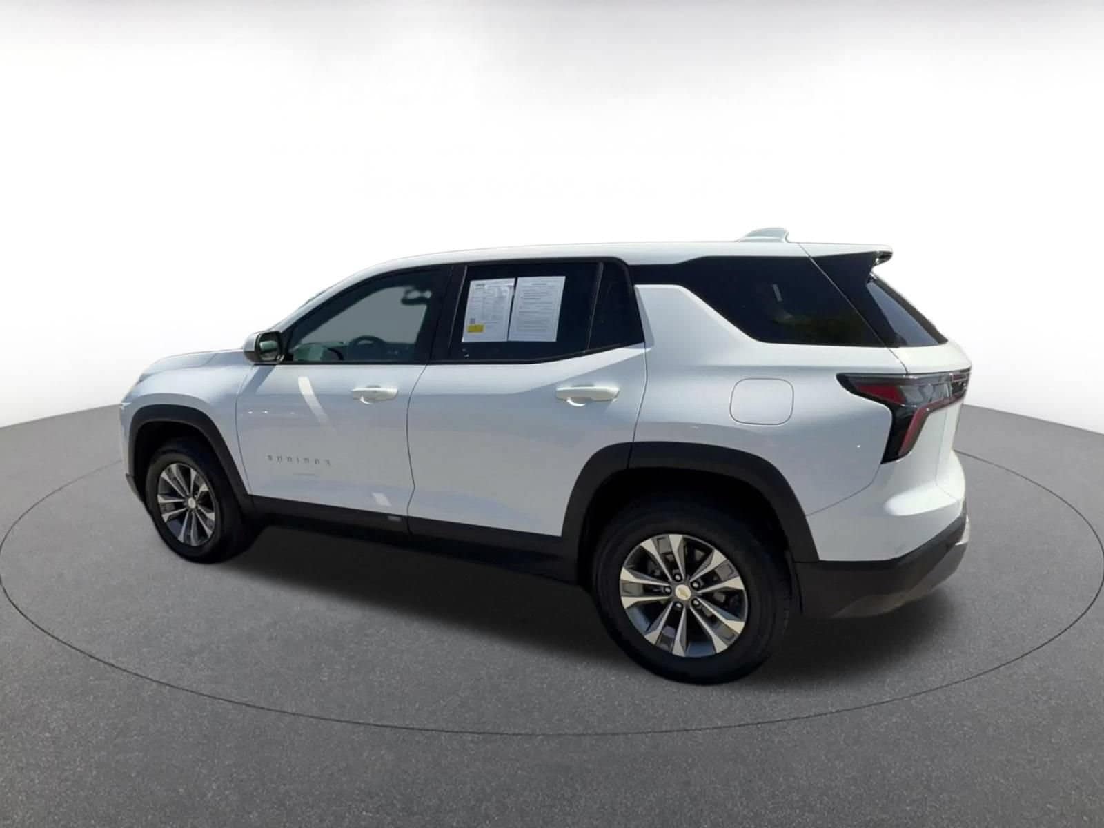 Thumbnail: 2025 Chevrolet Equinox - 9
