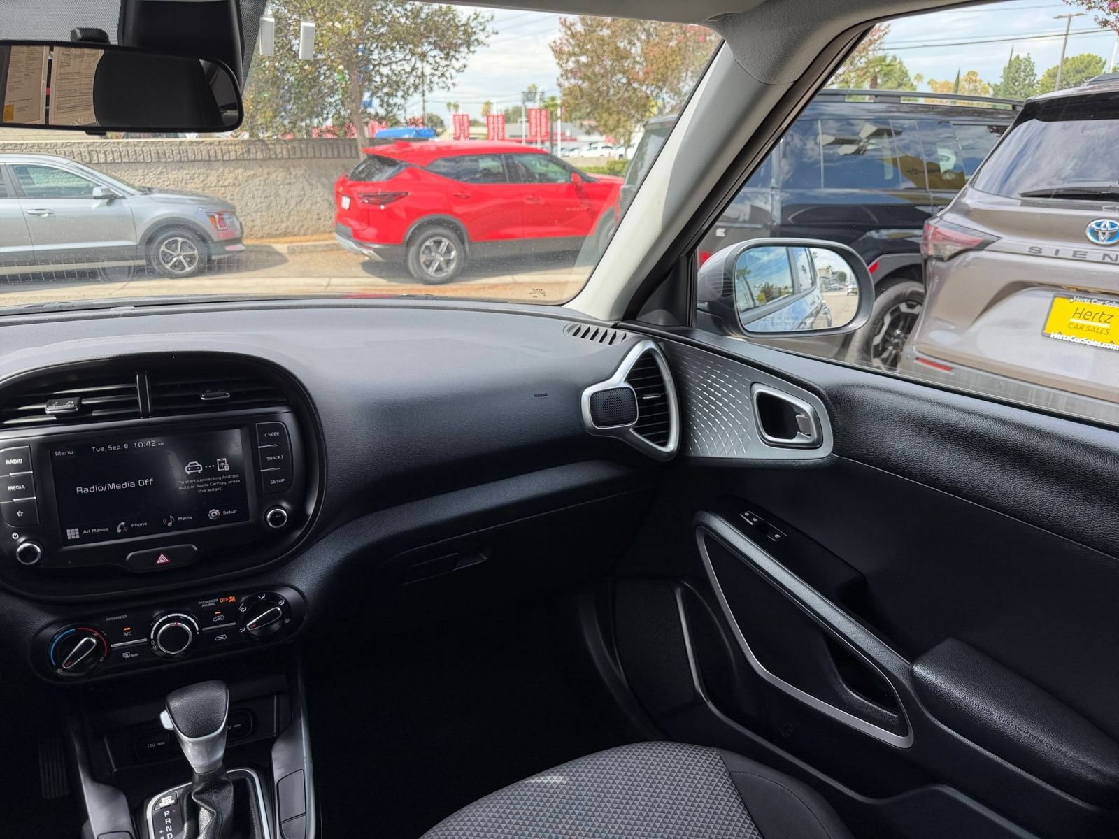 Thumbnail: 2025 Kia Soul - 32