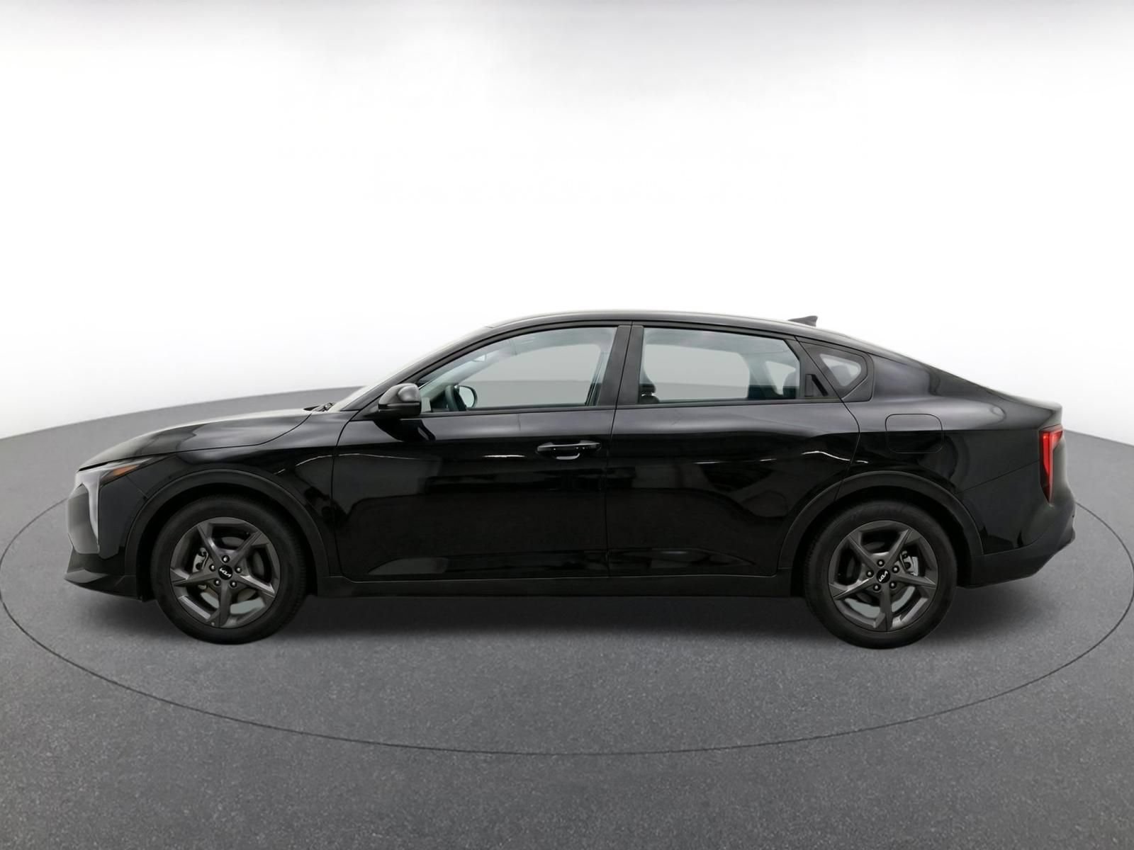 Thumbnail: 2026 Kia K4 - 4