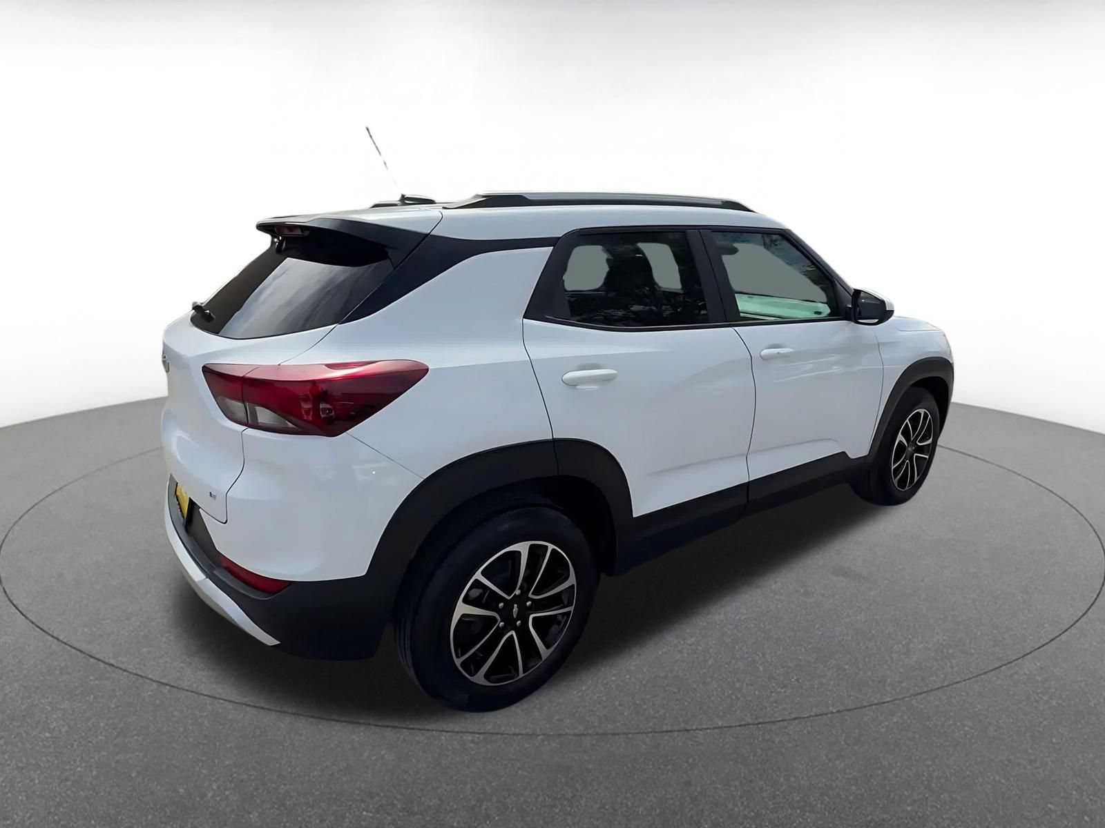 Thumbnail: 2025 Chevrolet TrailBlazer - 14