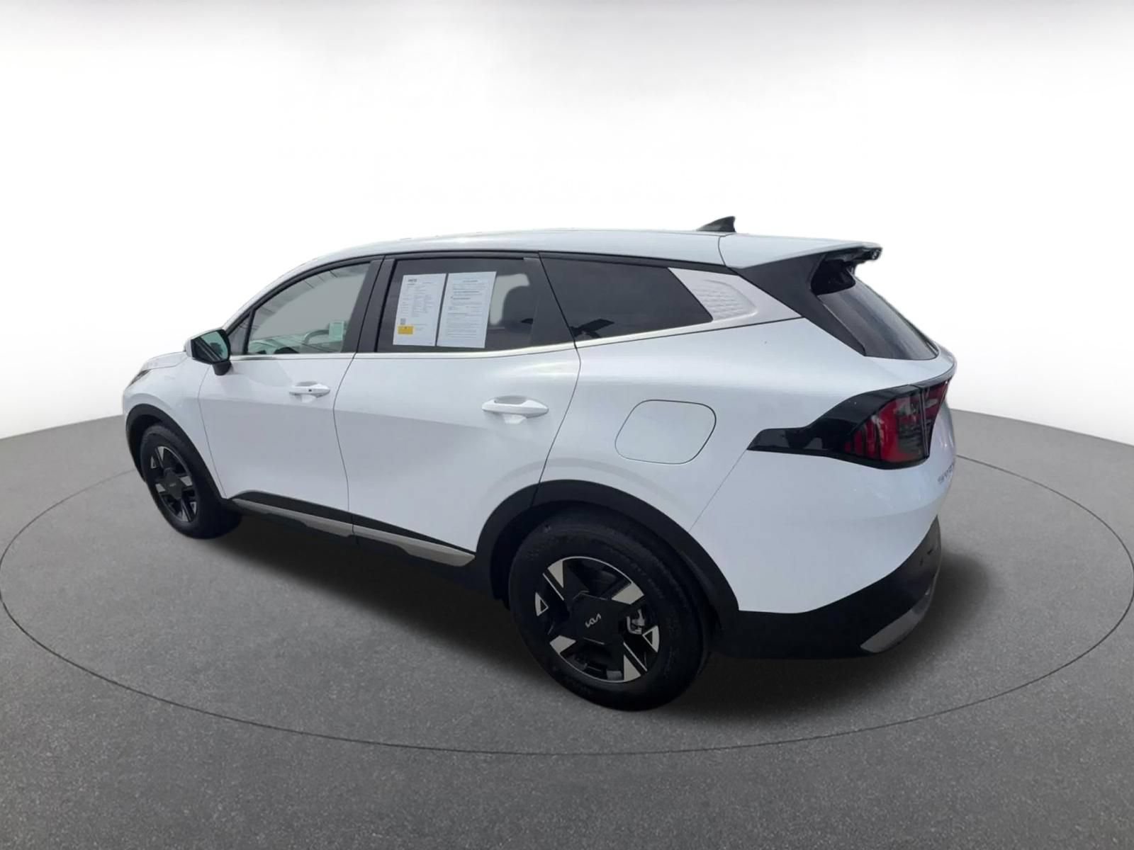 Thumbnail: 2026 Kia Sportage - 9