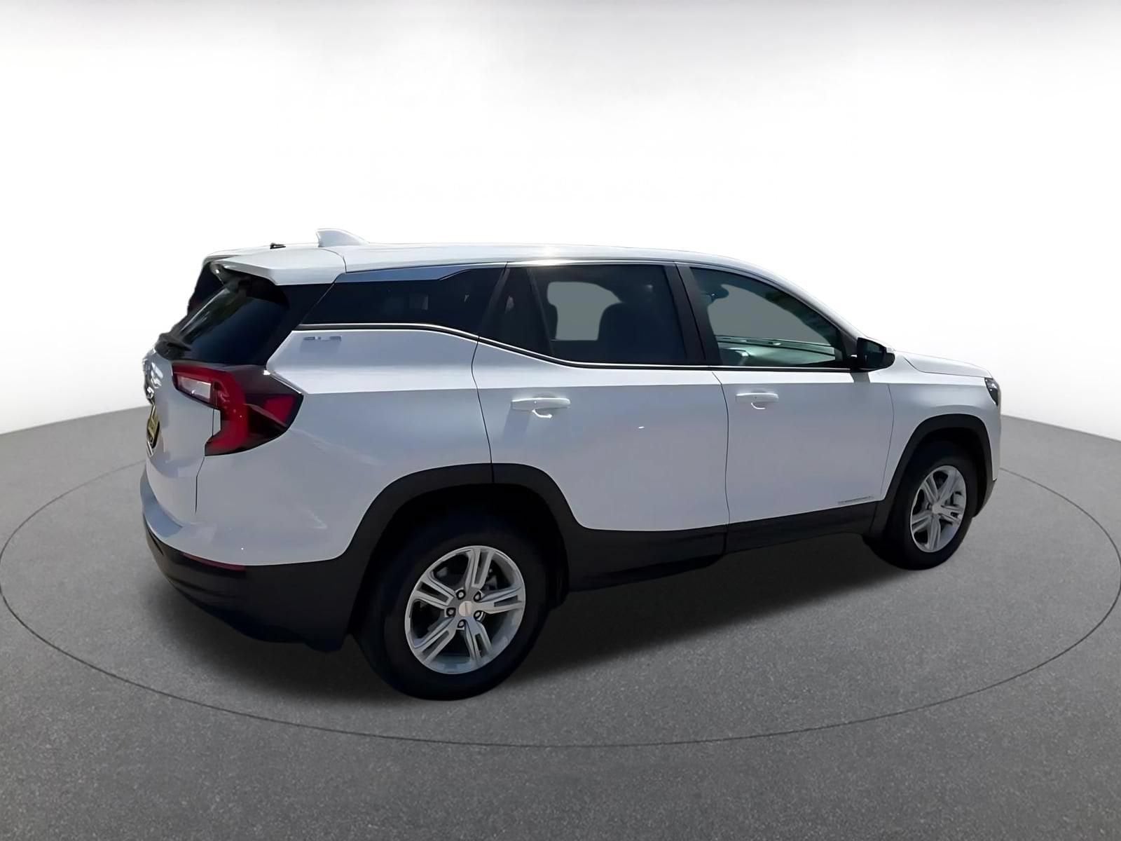 Thumbnail: 2024 GMC Terrain - 13