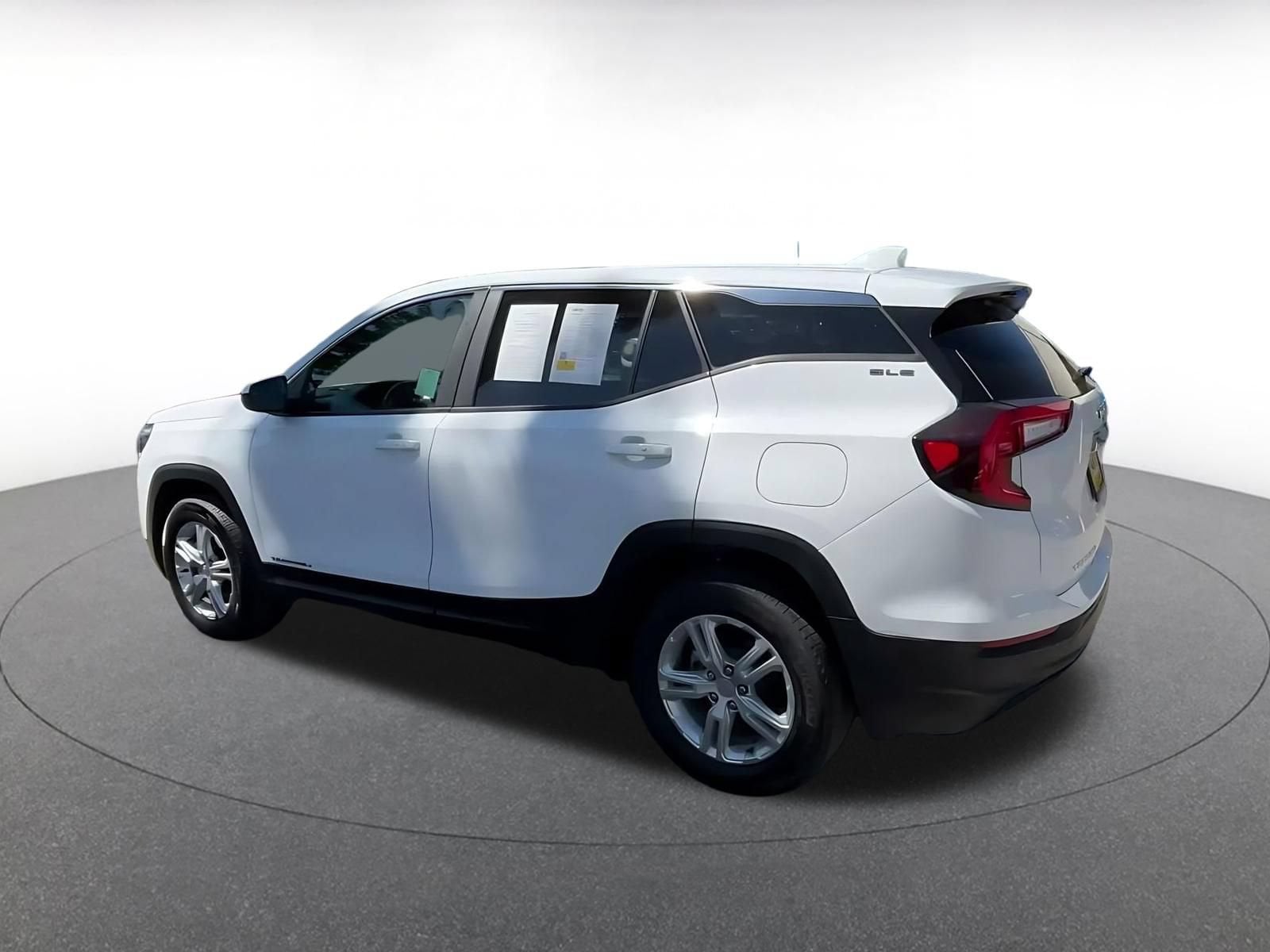 Thumbnail: 2024 GMC Terrain - 9