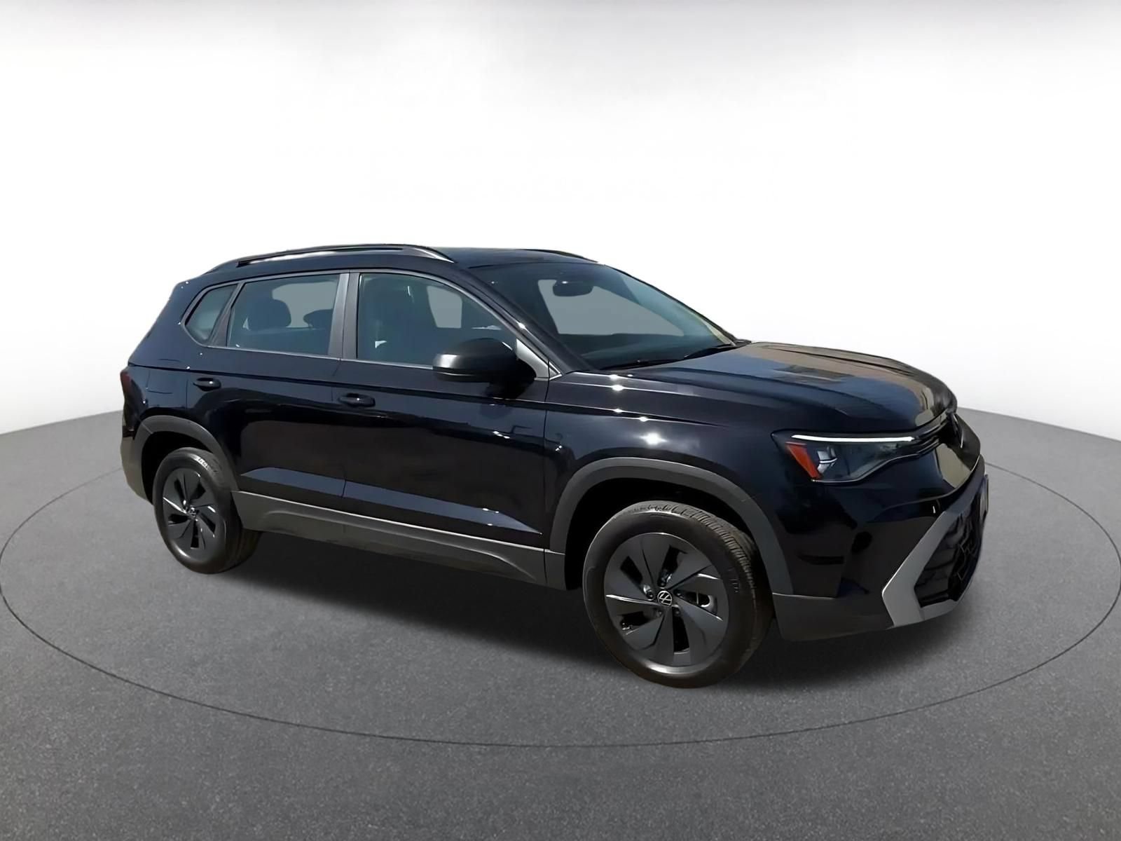 Thumbnail: 2026 Volkswagen Taos - 2