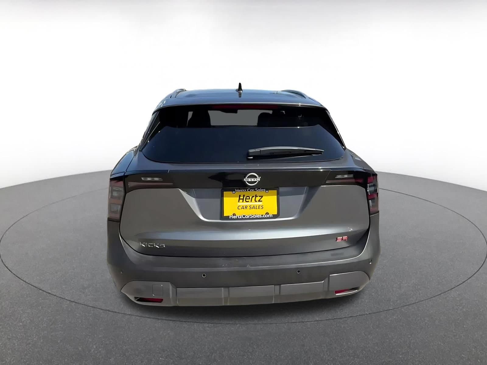 Thumbnail: 2026 Nissan Kicks - 12