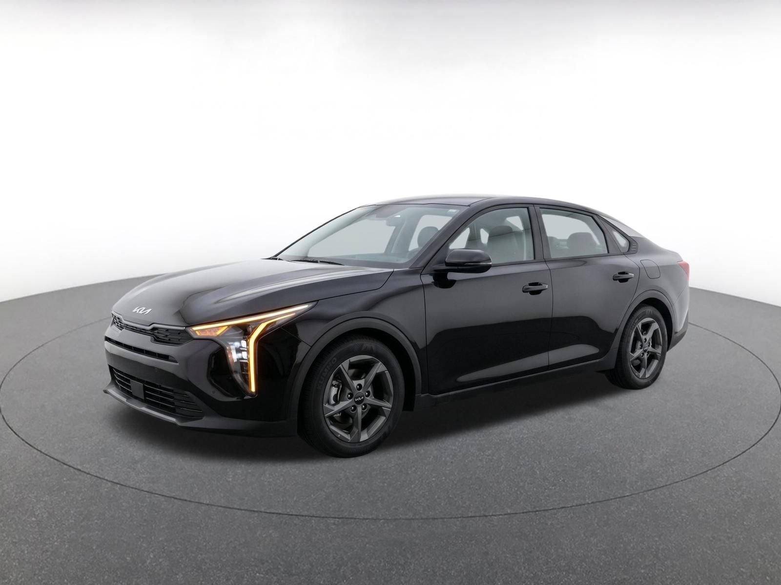 Thumbnail: 2026 Kia K4 - 3