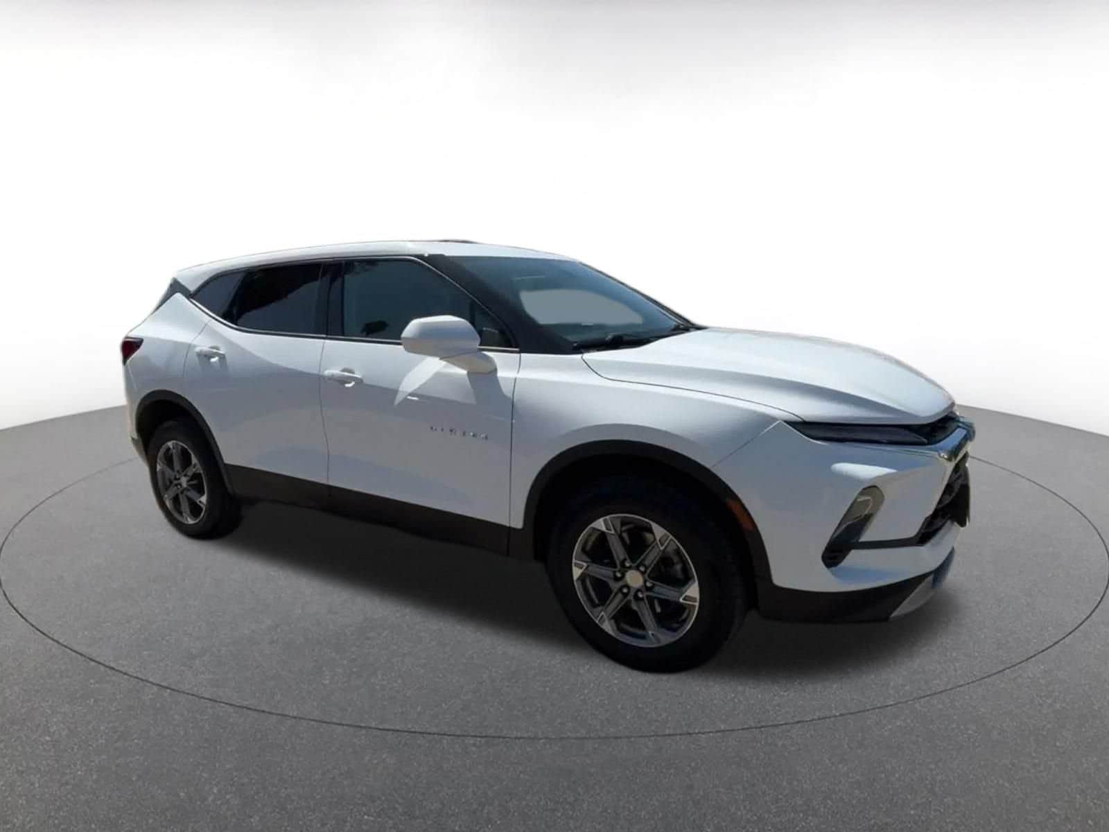 Thumbnail: 2025 Chevrolet Blazer - 2