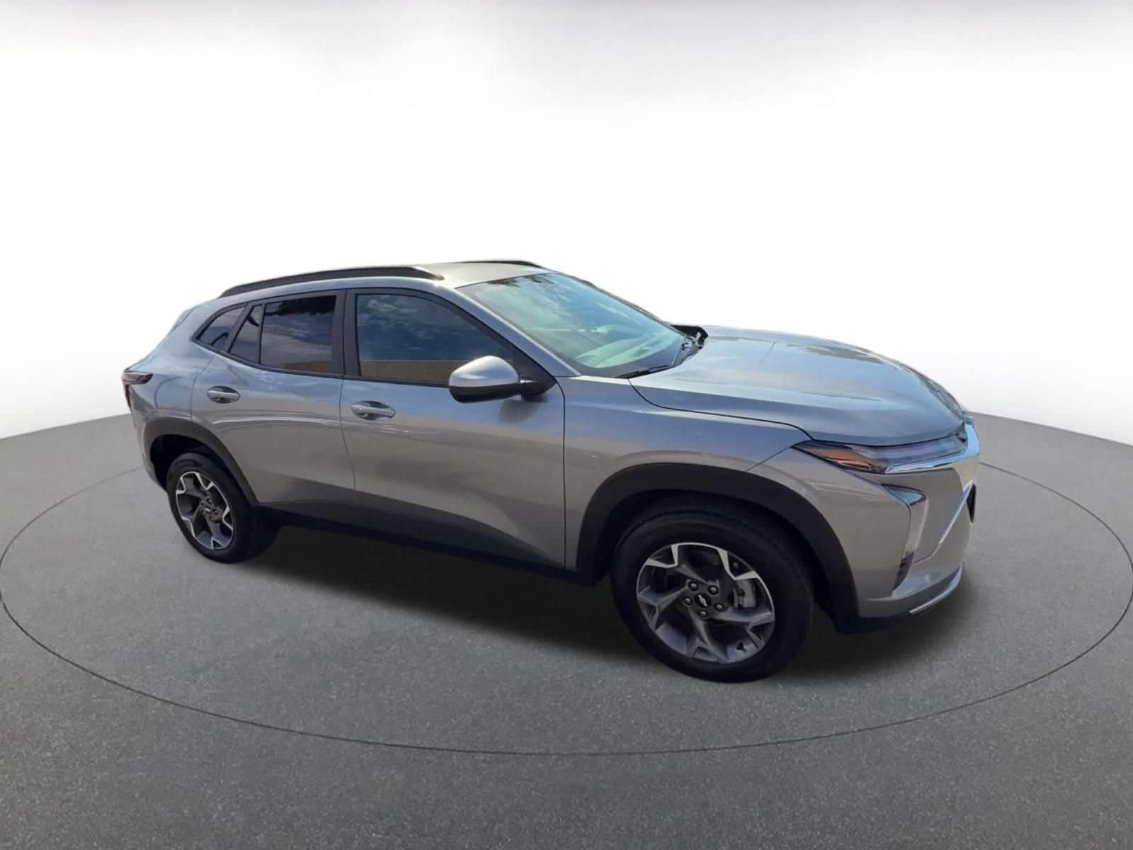 Thumbnail: 2025 Chevrolet Trax - 2