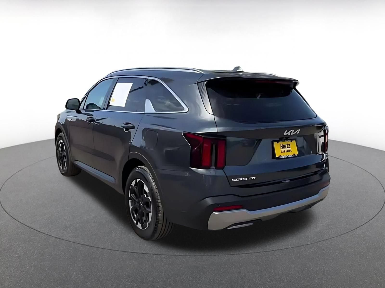 Thumbnail: 2024 Kia Sorento - 10