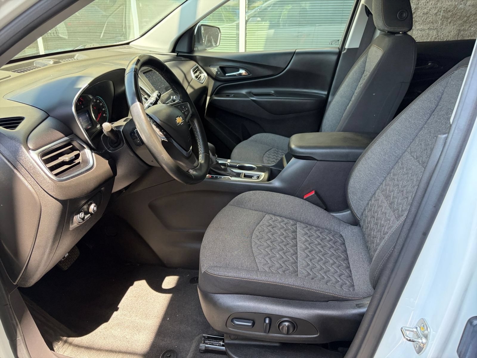 Thumbnail: 2024 Chevrolet Equinox - 27