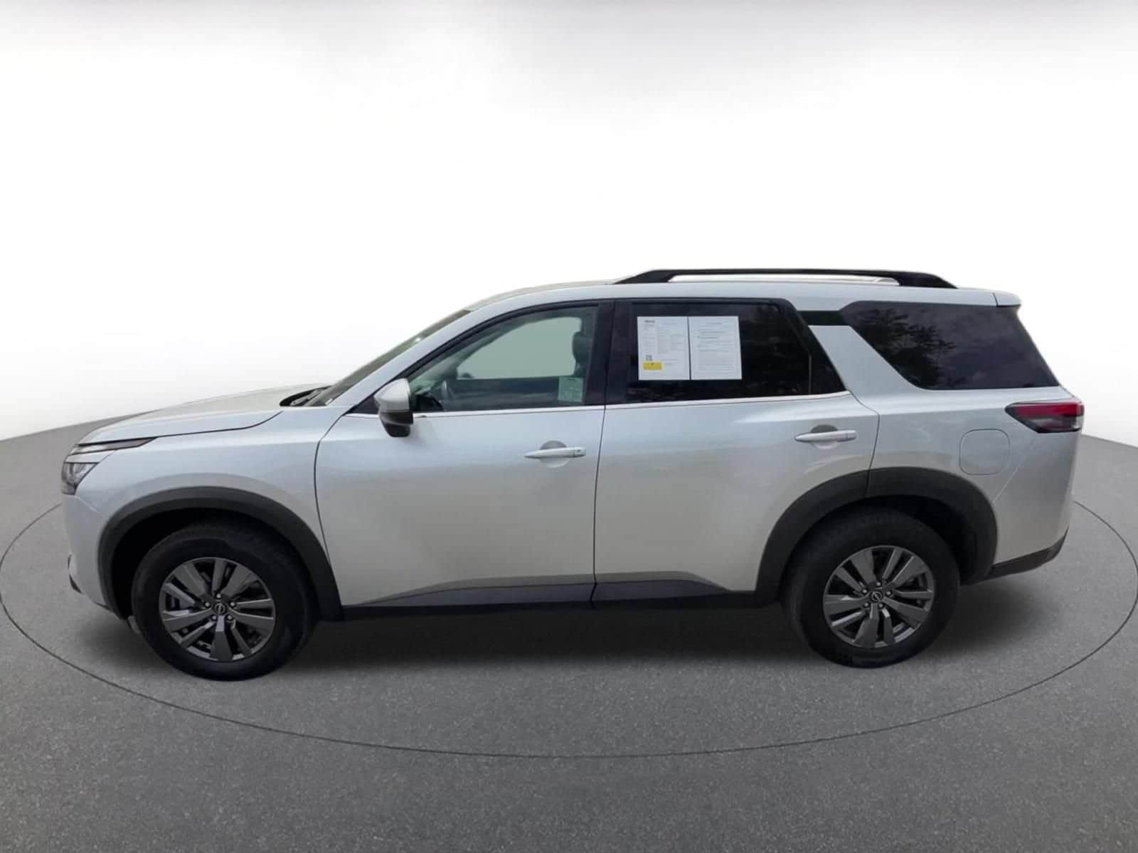 Thumbnail: 2025 Nissan Pathfinder - 8
