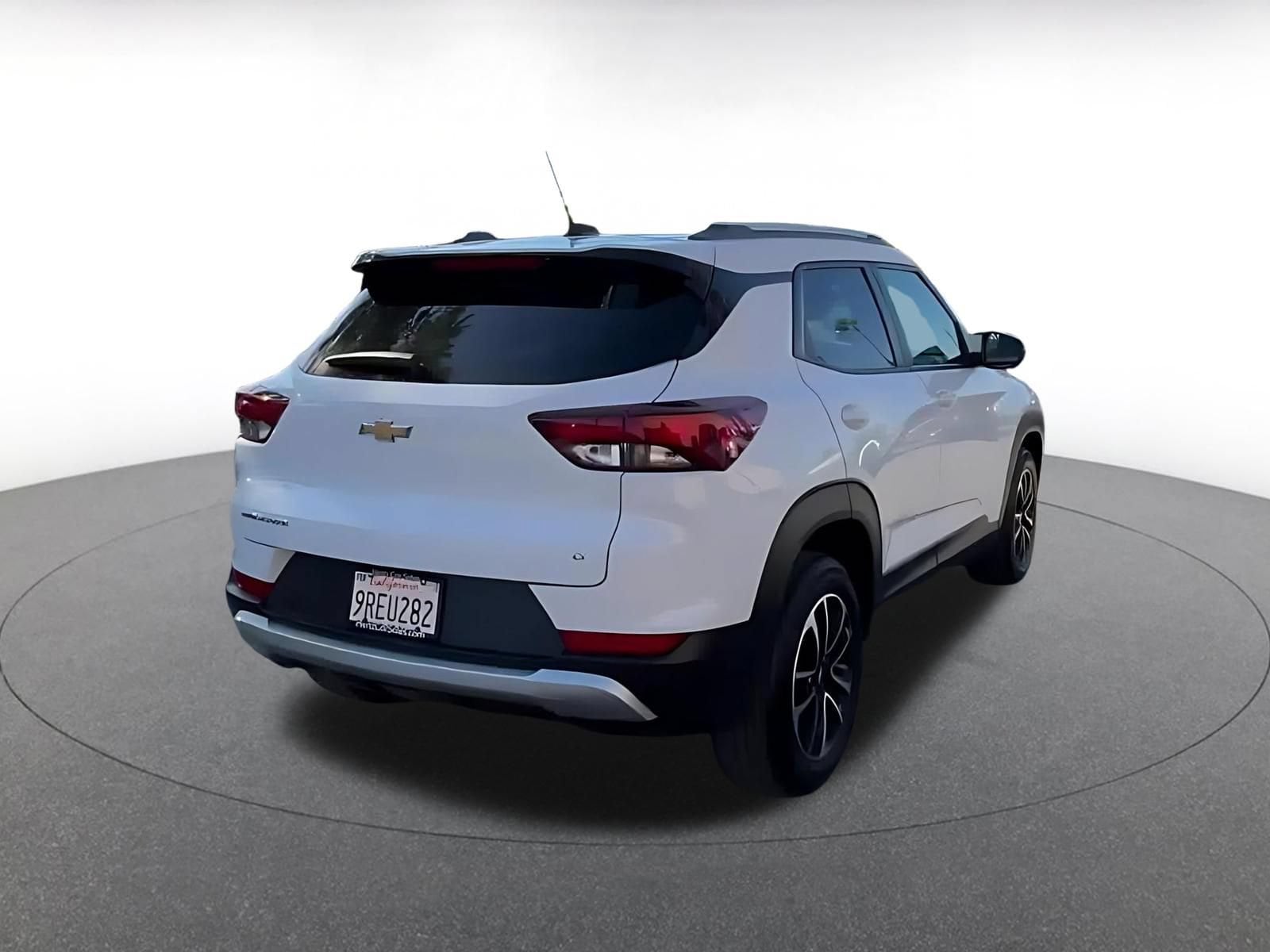 Thumbnail: 2025 Chevrolet TrailBlazer - 13