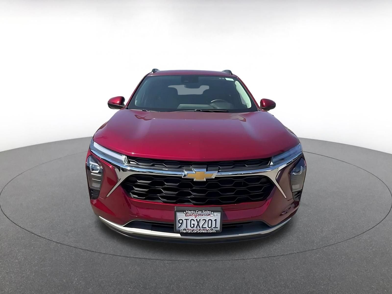 Thumbnail: 2025 Chevrolet Trax - 4