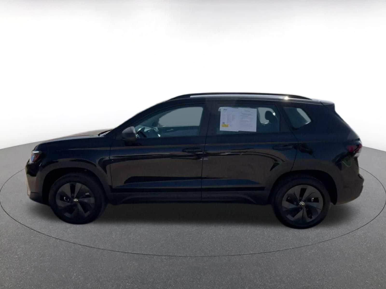 Thumbnail: 2026 Volkswagen Taos - 8