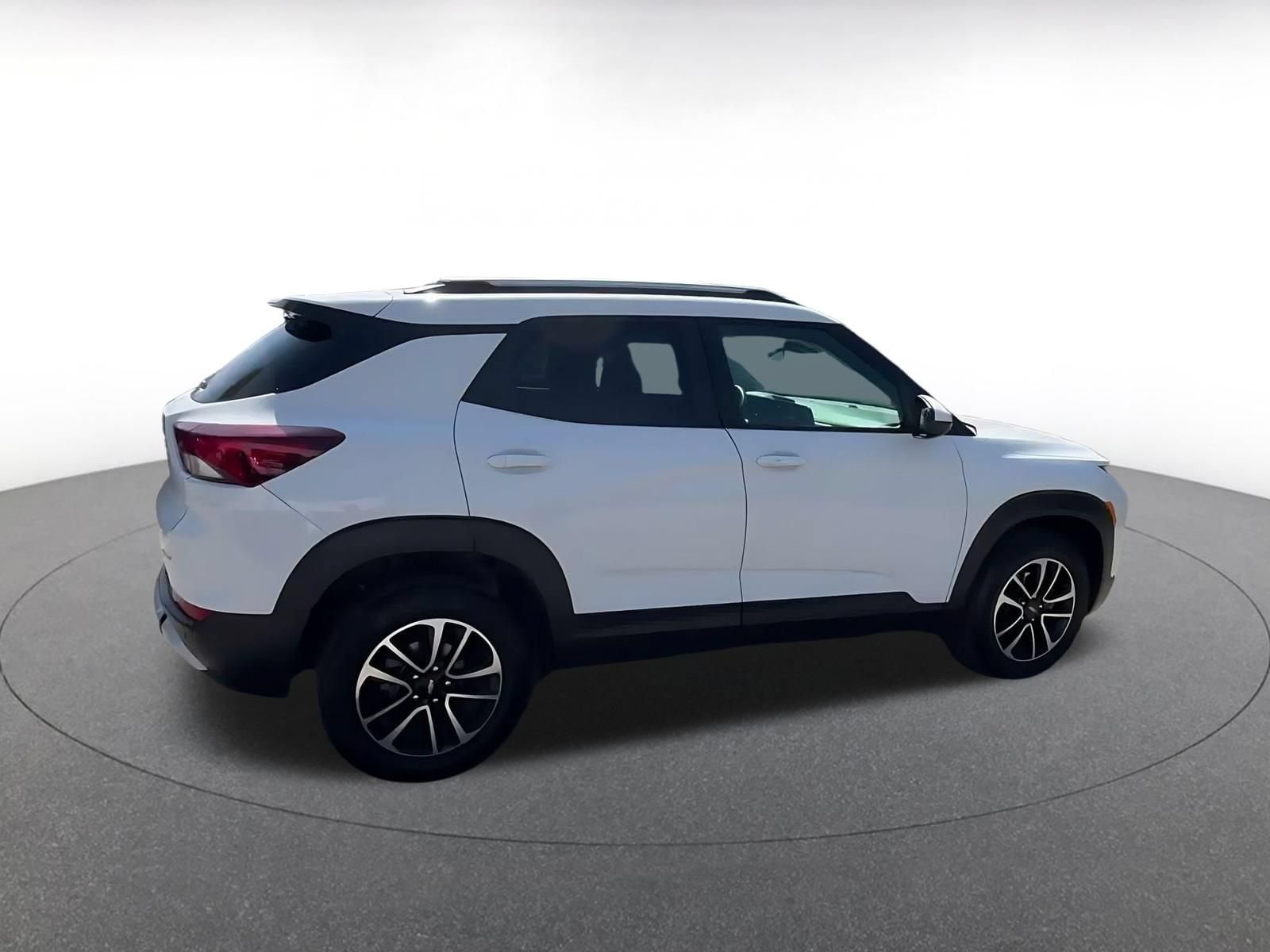 Thumbnail: 2025 Chevrolet TrailBlazer - 14
