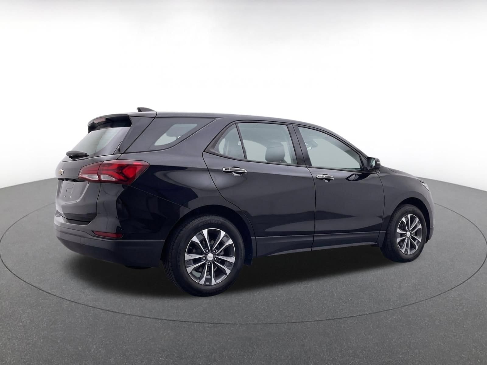 Thumbnail: 2025 Chevrolet Equinox - 13