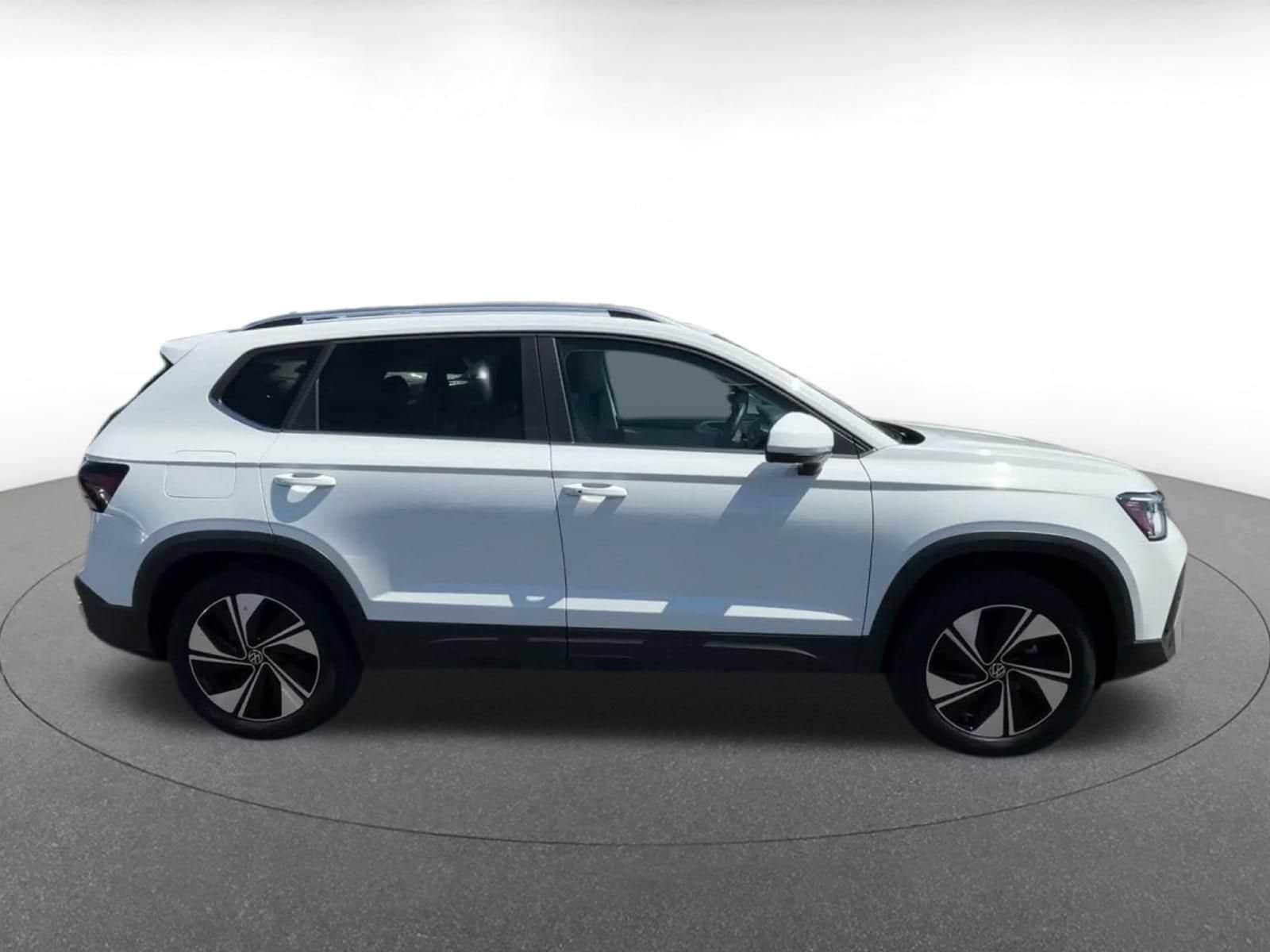 Thumbnail: 2026 Volkswagen Taos - 20