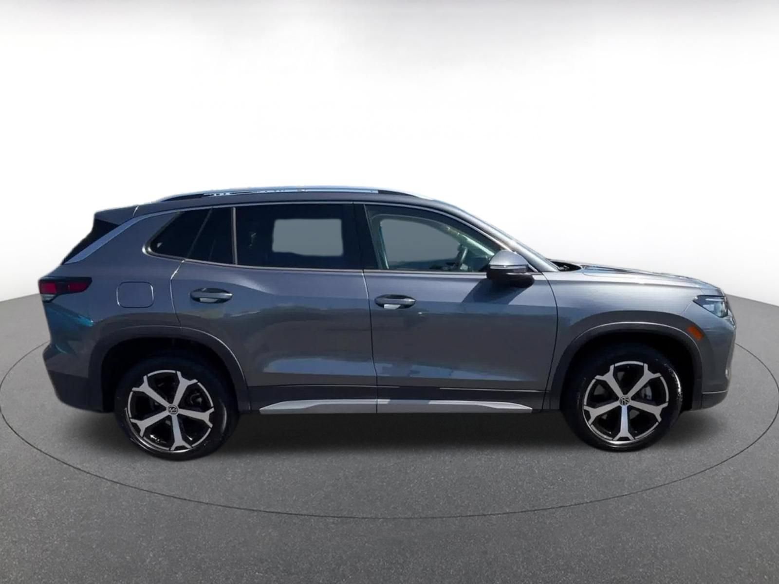 Thumbnail: 2026 Volkswagen Tiguan - 15